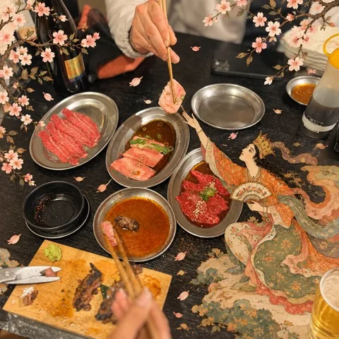 چشیدن گوشت واگیو